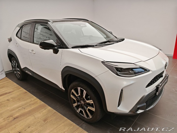 Toyota Yaris 1.5 Hybrid130 eCVT AWD Pr 2025