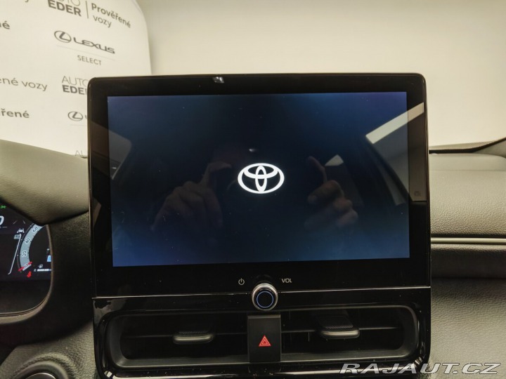 Toyota Yaris 1.5 Hybrid130 eCVT AWD Pr 2025