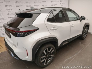 Toyota Yaris 1.5 Hybrid130 eCVT AWD Pr 2025