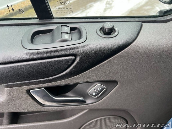 Ford Transit Custom 2,0 EcoBlue 125kW 6.míst 2021
