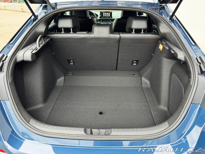 Honda Civic 2.0e:HEV ADVANCE BLUE skl 2026