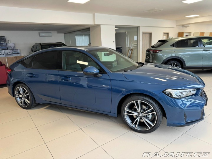 Honda Civic 2.0e:HEV ADVANCE BLUE skl 2026