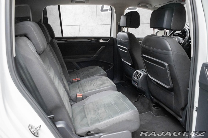 Volkswagen Touran 2.0 TDI HIGHLINE*TAŽNÉ*ČR 2021