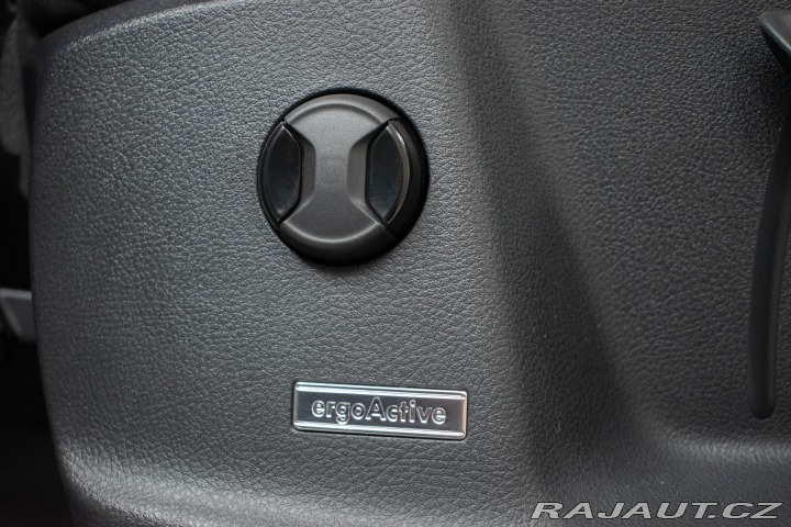 Volkswagen Touran 2.0 TDI HIGHLINE*TAŽNÉ*ČR 2021