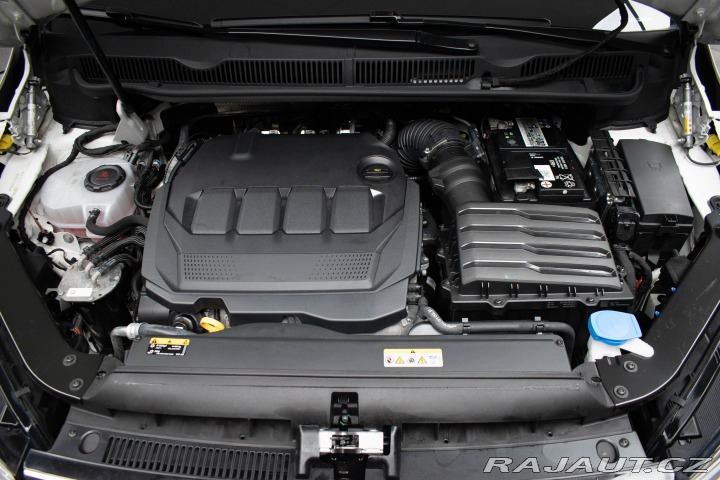 Volkswagen Touran 2.0 TDI HIGHLINE*TAŽNÉ*ČR 2021