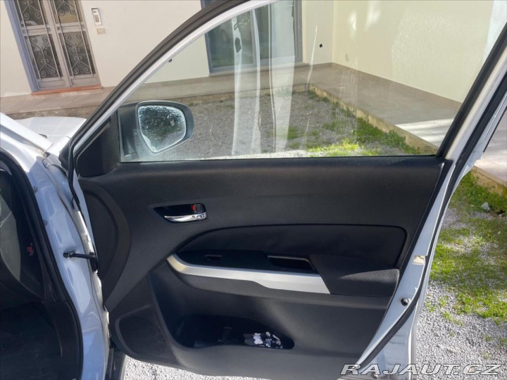 Suzuki Vitara 1,6 DDiS 88kw 4X4 Tažné, 2015