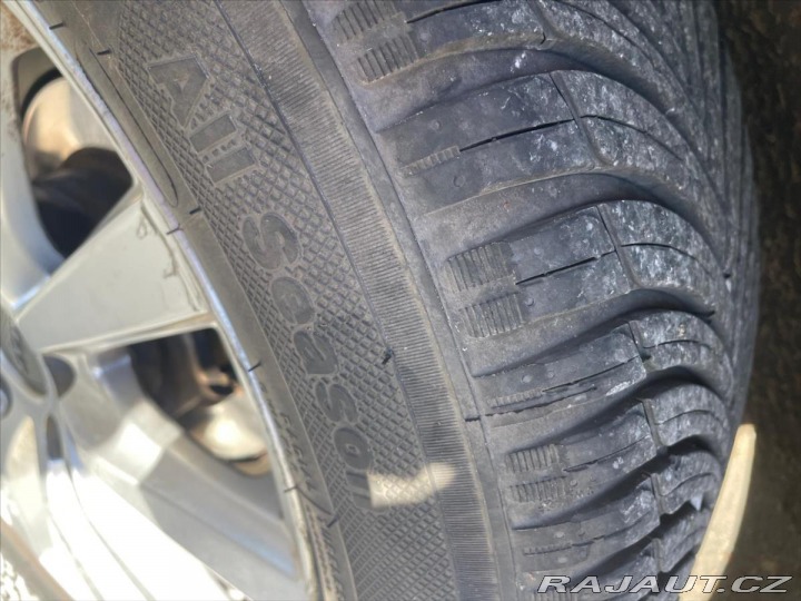 Suzuki Vitara 1,6 DDiS 88kw 4X4 Tažné, 2015