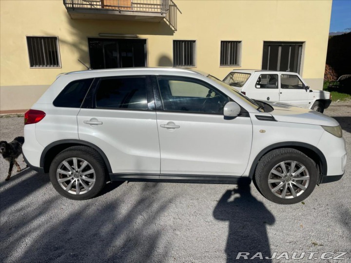 Suzuki Vitara 1,6 DDiS 88kw 4X4 Tažné, 2015