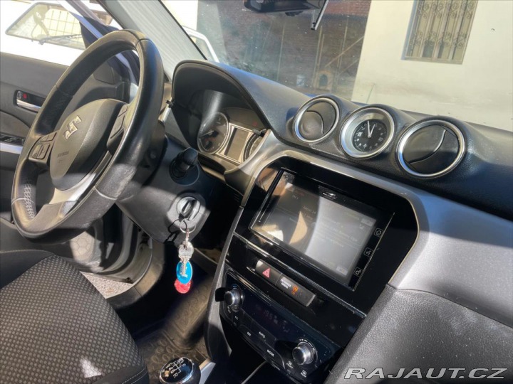 Suzuki Vitara 1,6 DDiS 88kw 4X4 Tažné, 2015