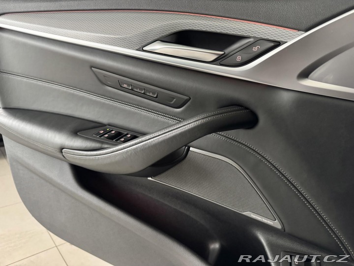 BMW 5 M550d xDrive*NightVision* 2019