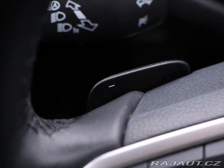 Volkswagen Passat 2,0 TDI 110kW DSG Matrix 2022