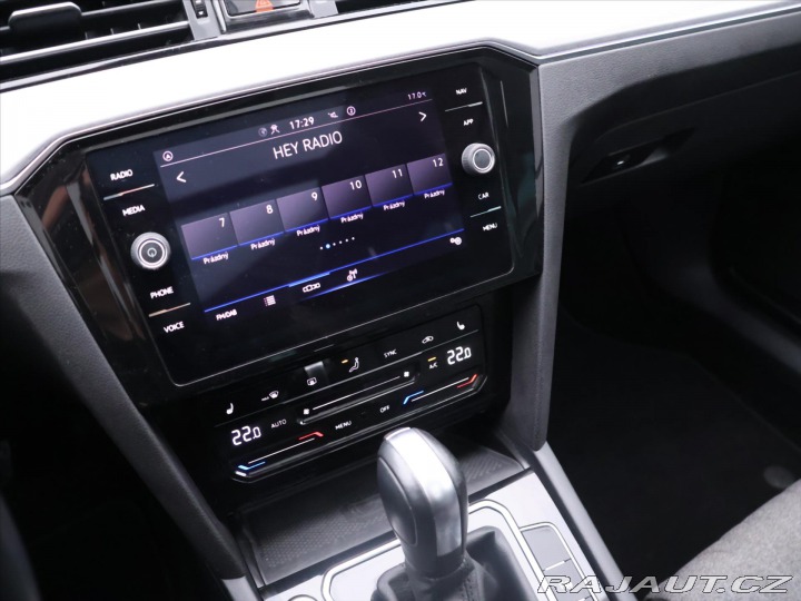 Volkswagen Passat 2,0 TDI 110kW DSG Matrix 2022