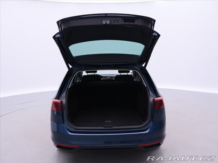 Volkswagen Passat 2,0 TDI 110kW DSG Matrix 2022