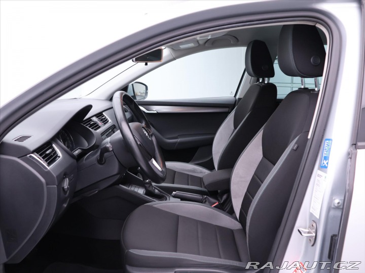 Škoda Octavia 1,6 TDI 81kW DSG JOY Aut. 2016
