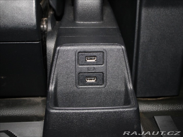 Ford Transit Custom 2,0 TDCi L2 6míst TAŽNÉ 9 2019