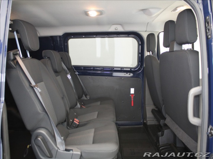 Ford Transit Custom 2,0 TDCi L2 6míst TAŽNÉ 9 2019