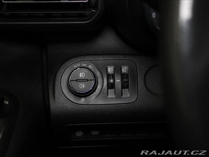 Opel Combo 1,2 Turbo 81kW Life XL 7- 2021