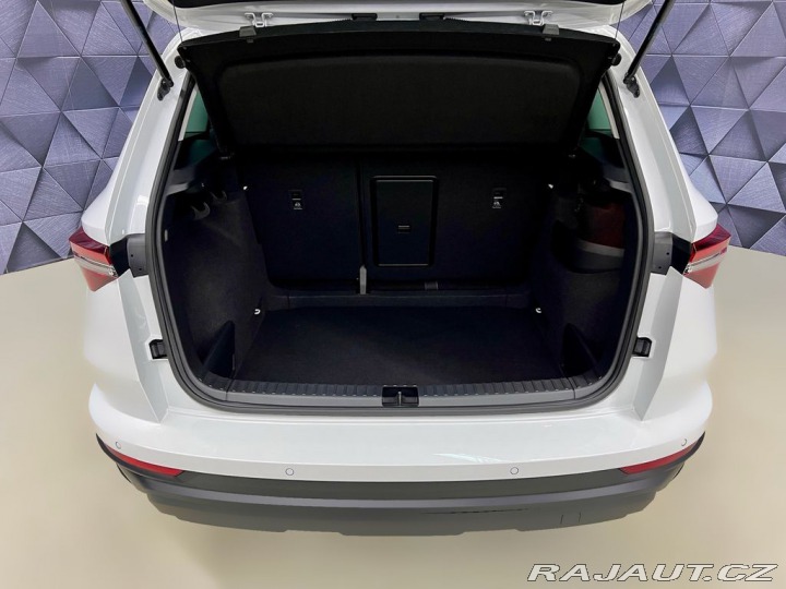 Škoda Karoq 1.5TSI DSG STYLE, NAVIGAC 2022