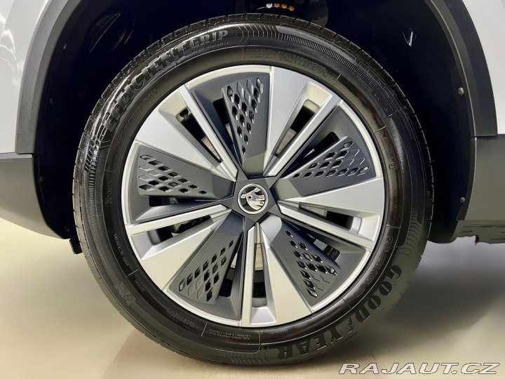 Škoda Karoq 1.5 TSI DSG STYLE, NAVIGA 2022