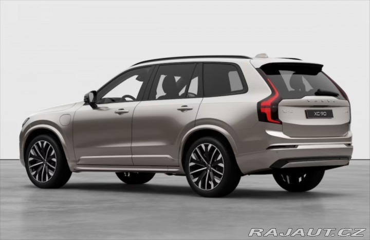 Volvo XC90 2,0 T8 Plus Dark 2025