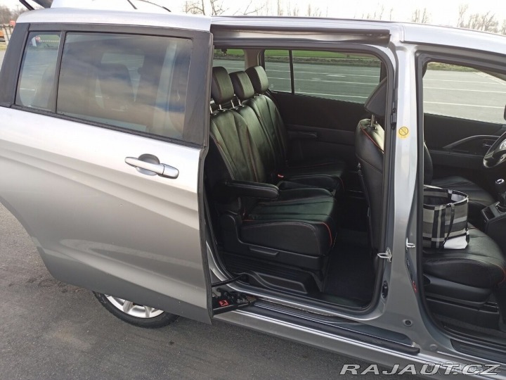 Mazda 5 2,0 DISI 7MÍST TEMPOM 2011