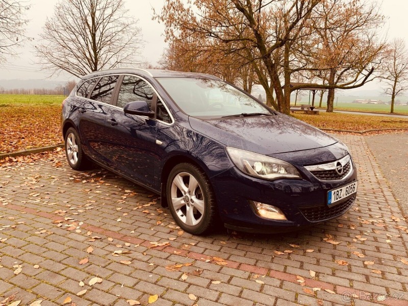 Opel Astra 2,0   J SPORTS TOURER
