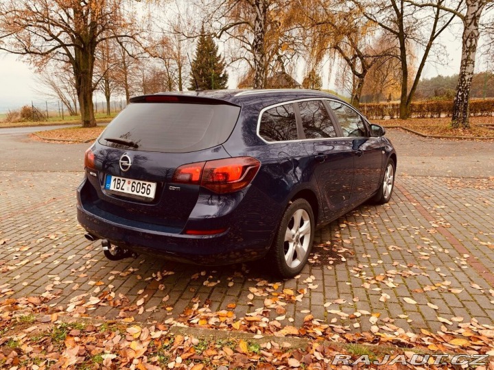 Opel Astra 2,0 J SPORTS TOURER 2011