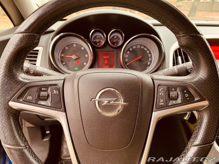 Opel Astra 2,0 J SPORTS TOURER 2011