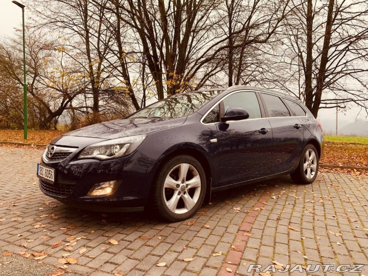 Opel Astra 2,0 J SPORTS TOURER 2011