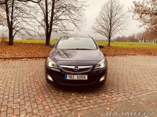 Opel Astra 2,0   J SPORTS TOURER 2011