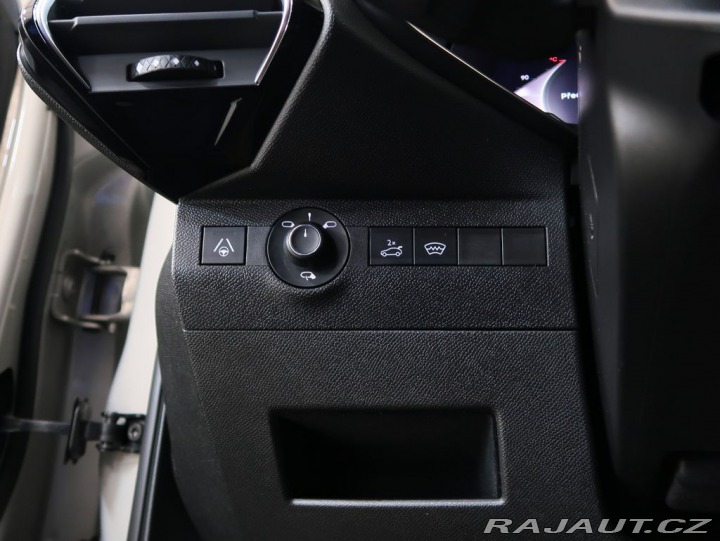 Ostatní značky Ostatní modely DS Automobiles DS7 Crossback 1.5BlueHDi,CZ,1Maj,ETOILE 1800