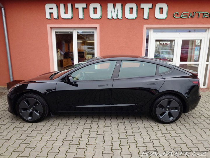 Tesla Model 3 Standard Range Plus 239 k 2021