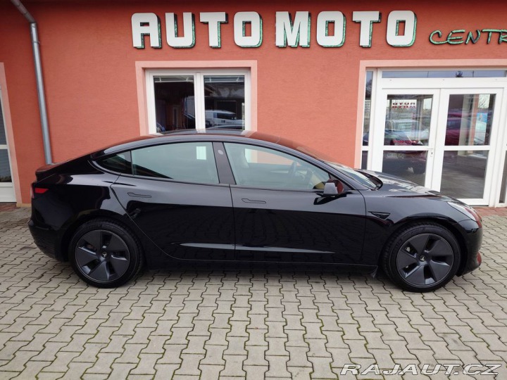 Tesla Model 3 Standard Range Plus 239 k 2021