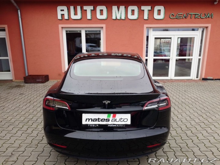 Tesla Model 3 Standard Range Plus 239 k 2021