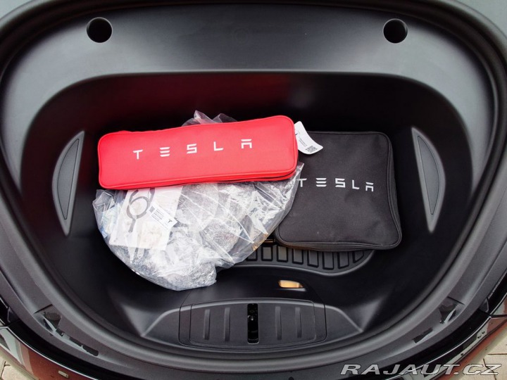 Tesla Model 3 Standard Range Plus 239 k 2021