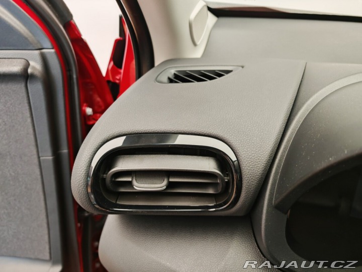 Toyota Yaris 1.5 Hybrid eCVT Comfort 4 2025