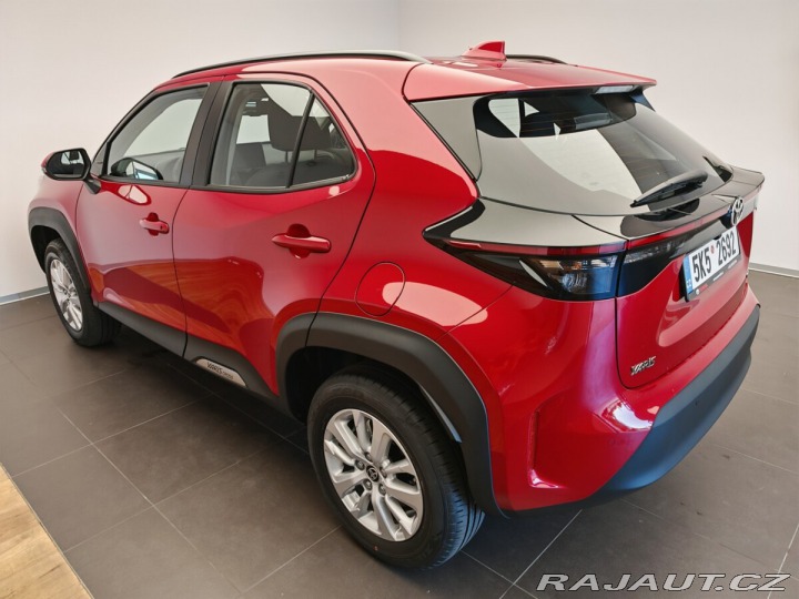 Toyota Yaris 1.5 Hybrid eCVT Comfort 4 2025