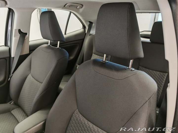 Toyota Yaris Cross 1.5 Hybrid eCVT Comfort 4 2025