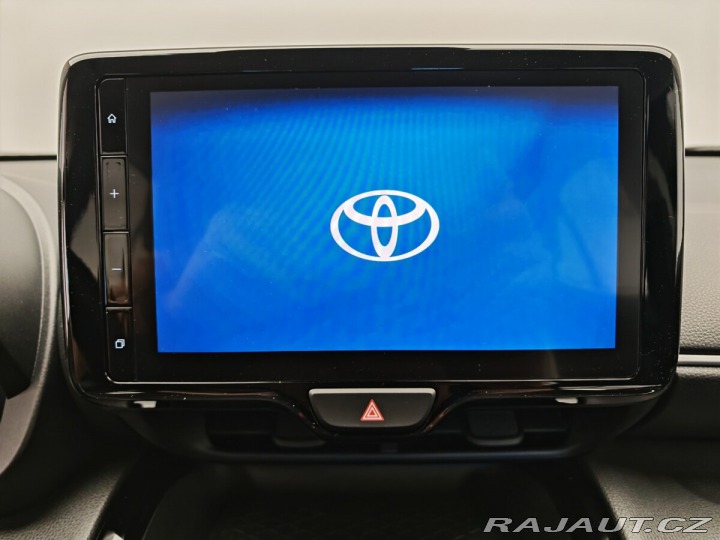 Toyota Yaris Cross 1.5 Hybrid eCVT Comfort 4 2025