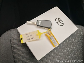 Toyota Yaris Cross 1.5 Hybrid eCVT Comfort 4 2025