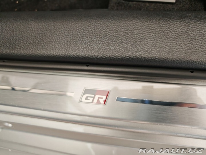 Toyota Corolla 1.8 GR SPORT 2025