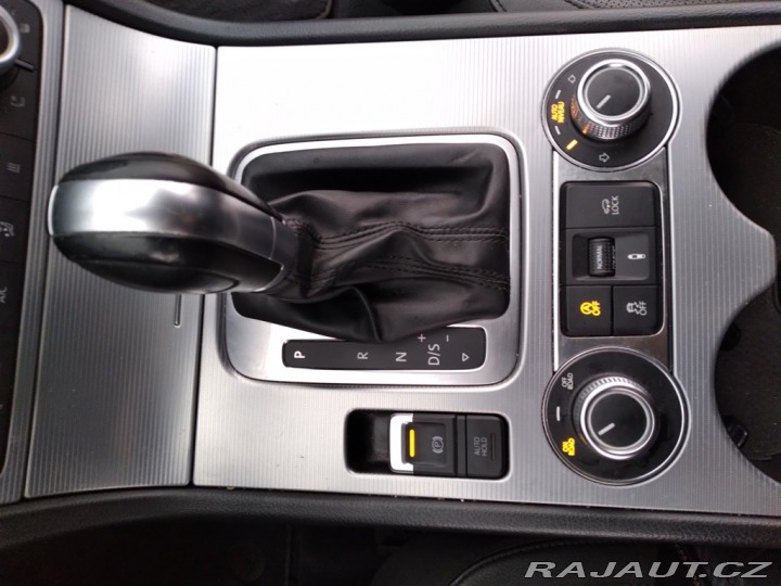 Volkswagen Touareg R-LINE 3.0 TDI V6 BMT DPH 2017