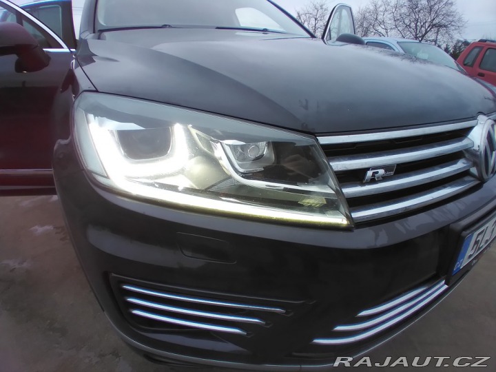 Volkswagen Touareg R-LINE 3.0 TDI V6 BMT DPH 2017