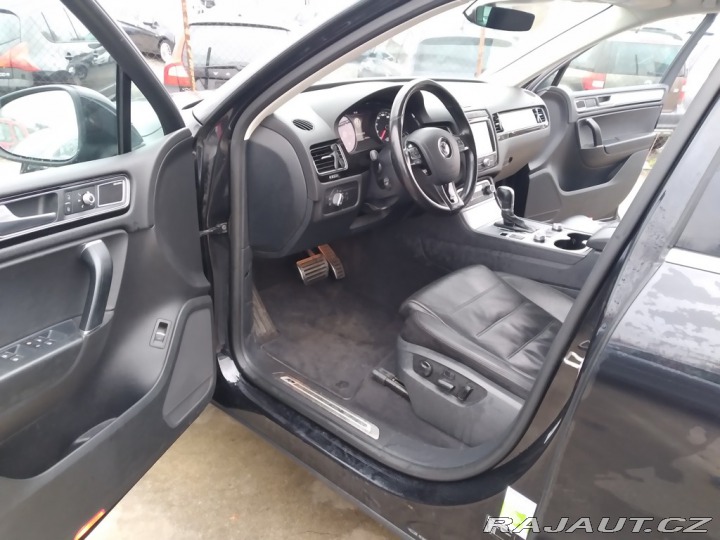 Volkswagen Touareg R-LINE 3.0 TDI V6 BMT DPH 2017