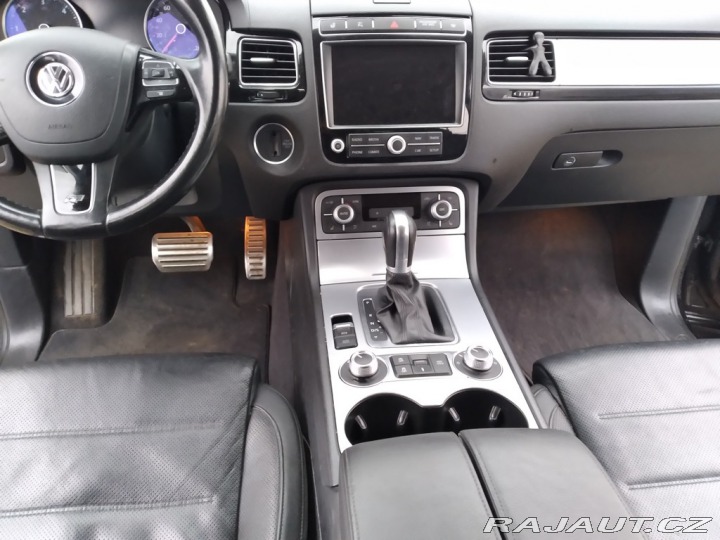 Volkswagen Touareg R-LINE 3.0 TDI V6 BMT DPH 2017