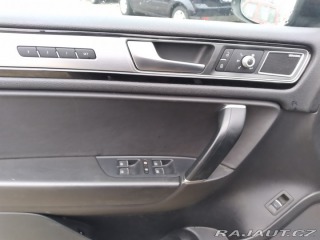 Volkswagen Touareg R-LINE 3.0 TDI V6 BMT DPH 2017