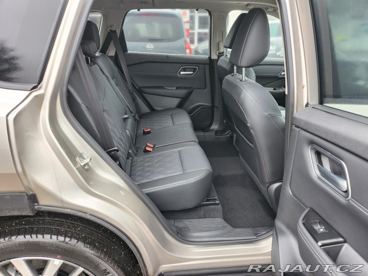 Nissan X-Trail Tekna 4x4 + Bose+kůže+20& 2025
