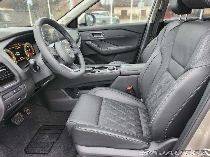 Nissan X-Trail Tekna 4x4 + Bose+kůže+20& 2025