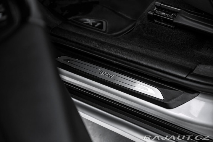 BMW X1 2,0d xDrive 140kW LED Nav 1800