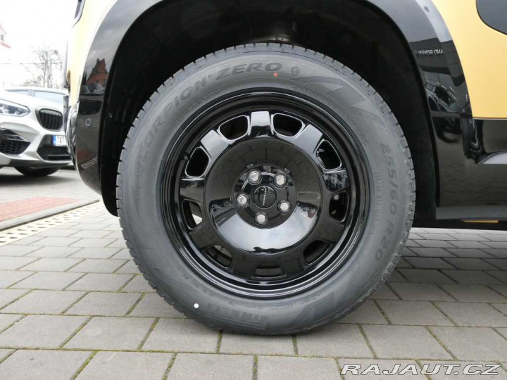 Land Rover Defender 110 3,0 TROPHY EDITION D3 2025